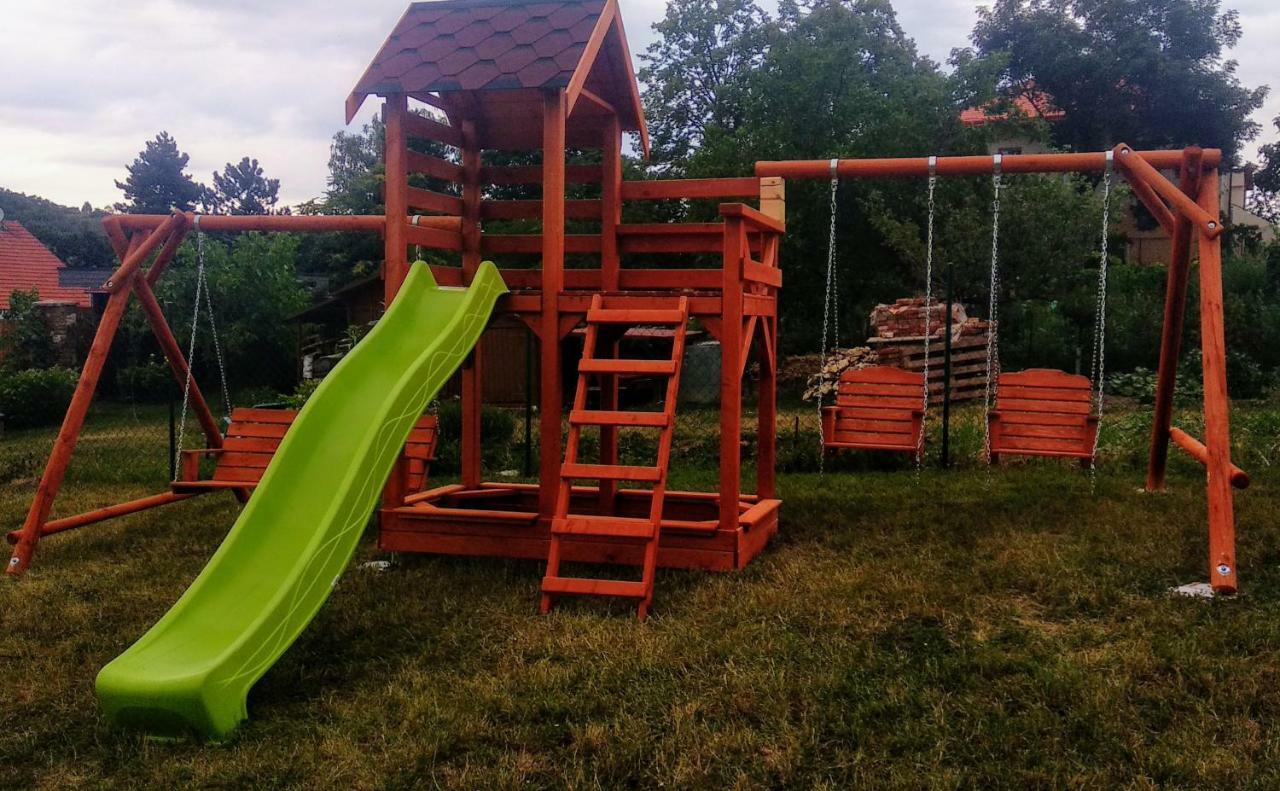 Pod Vinici Hotel Mikulov Ngoại thất bức ảnh