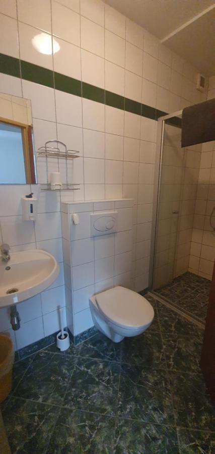 Pod Vinici Hotel Mikulov Ngoại thất bức ảnh