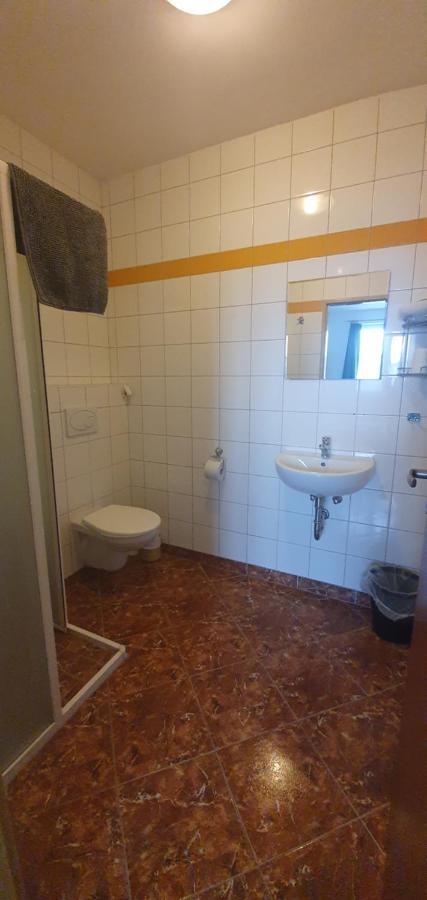 Pod Vinici Hotel Mikulov Ngoại thất bức ảnh