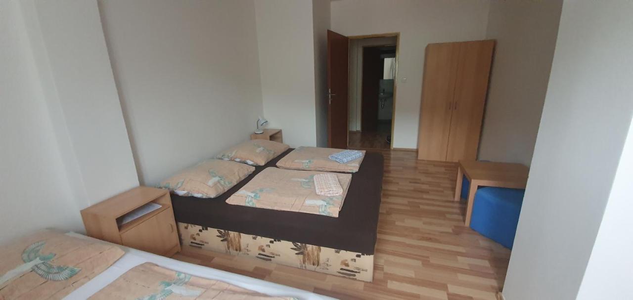 Pod Vinici Hotel Mikulov Ngoại thất bức ảnh