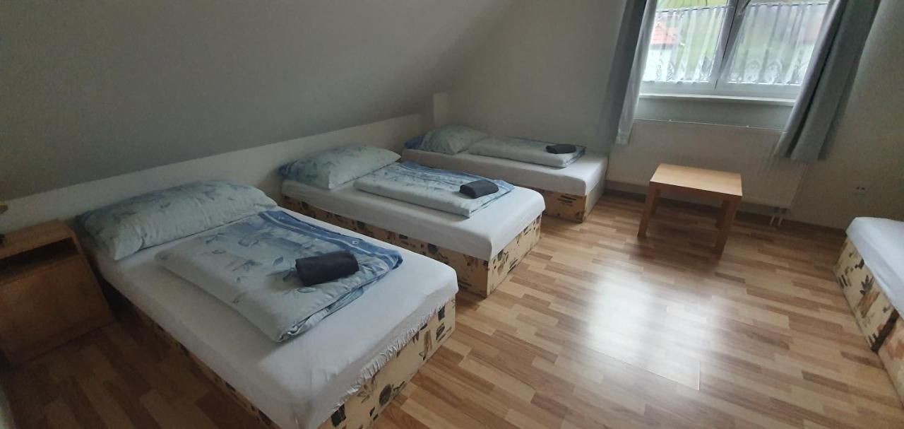 Pod Vinici Hotel Mikulov Ngoại thất bức ảnh